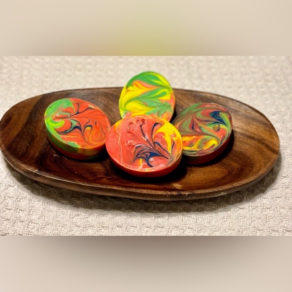 One set left- Hand crafted set of two artisan guest soaps - Picture 2 of 6